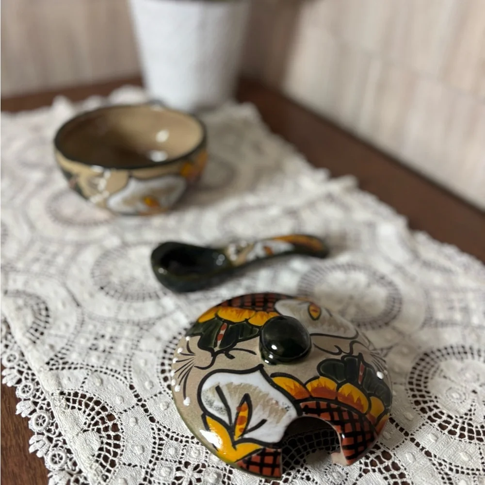 Handcrafted Mexican Talavera Salsa Guacamole Bowl with Spoon
